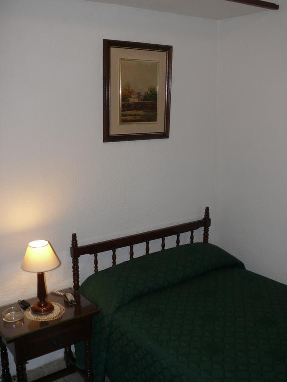 Hostal Navasfrias Salamanca Quarto foto